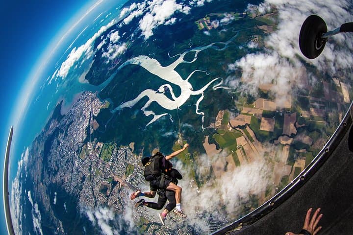 Tandem Skydive Over Cairns: Reef and Rainforest from 15,000 ft photo 4