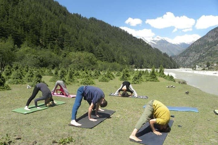 4-Day Rishikesh Adventure: Rafting, Kunjapuri Trek & Ganga Aarti photo 5