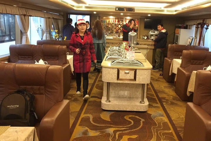 Guilin Li River Cruise & Reed Flute Cave: Full-Day Tour from Guilin photo 2