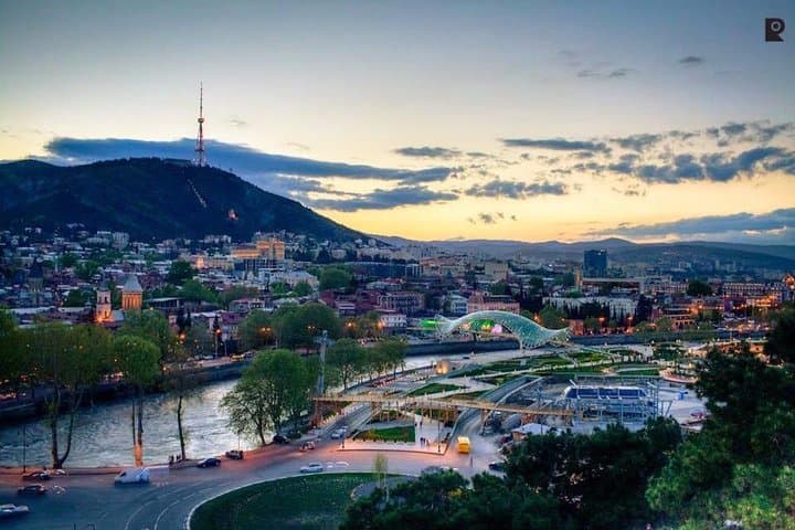 Tbilisi Private Walking Tour with Cable Car to Narikala Fortress photo 2