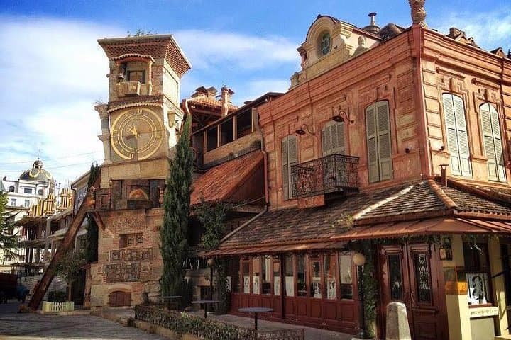 Tbilisi Private Walking Tour with Cable Car to Narikala Fortress photo 5