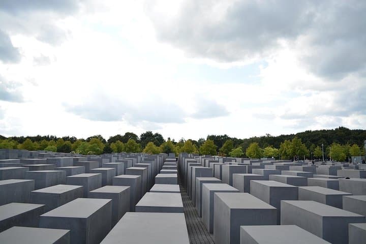 Two-Hour Private Sightseeing Drive Through Central Berlin photo 4
