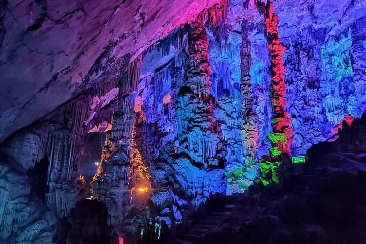 Half-Day Guilin Highlights: Reed Flute Cave and Elephant Trunk Hill Tour photo 5