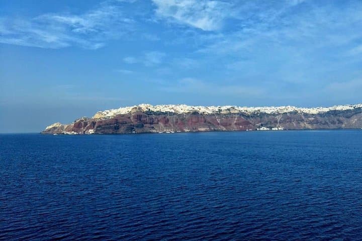 3-Day Santorini Adventure: Volcano, Hot Springs & Oia Sunset photo 2