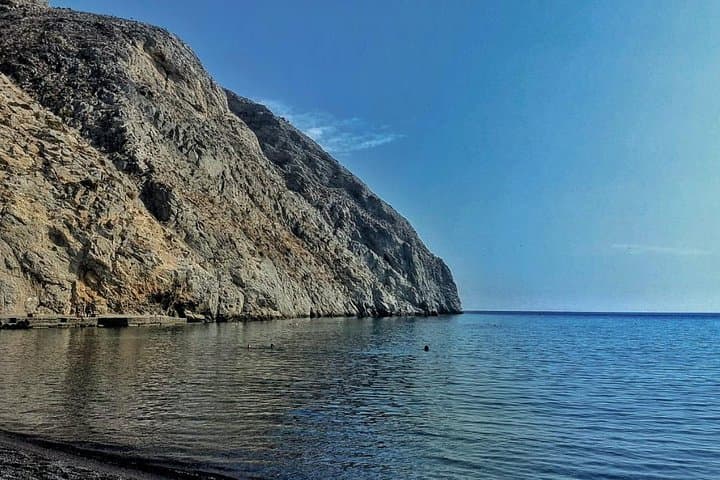 3-Day Santorini Adventure: Volcano, Hot Springs & Oia Sunset photo 6