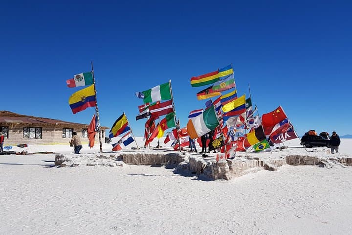 Uyuni Salt Flats & Colored Lagoons: 3-Day Tour with Transfer to San Pedro de Atacama photo 3