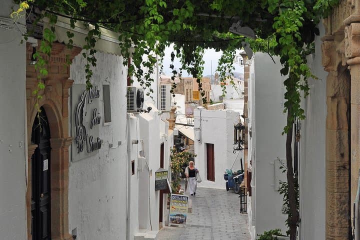 Lindos Acropolis Guided Tour: Cliff-Top Ruins & Traditional Village Walk photo 4