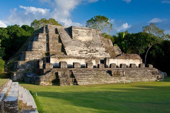 Altun Ha, Howler Monkeys & Rum Factory Day Tour from Belize City photo 1