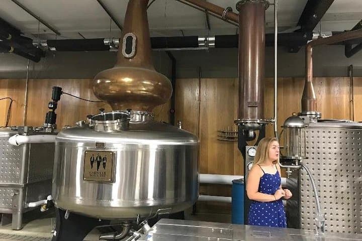 Nashville Hey Y'all Distillery Crawl: All-Inclusive Day Drinking Tour with Transport photo 4