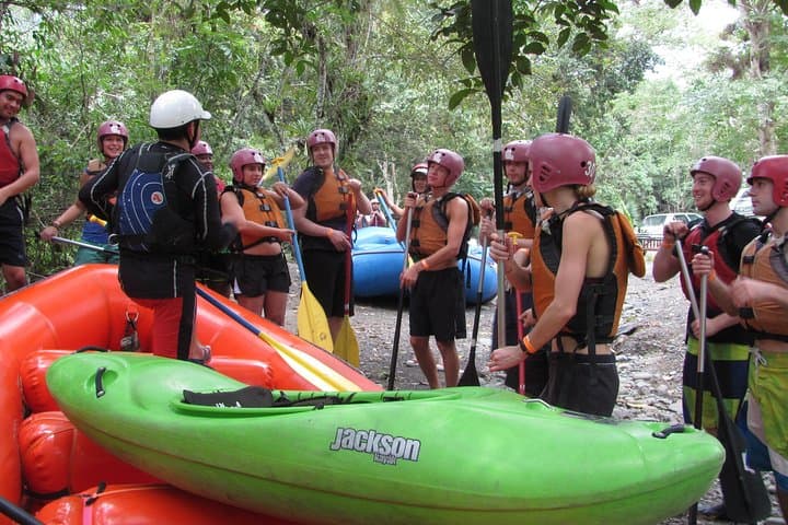 Rafting the Río Negro from Bogotá: Full-Day Adventure to Tobía