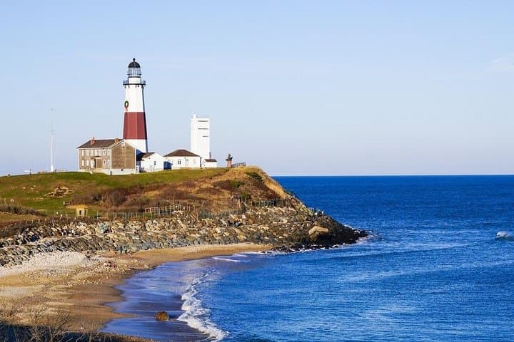 Hamptons Private Day Trip from NYC: Mansions, Beaches & Vineyard Tastings photo 5