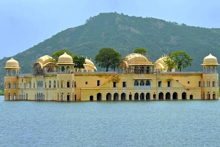 9-Day Rajasthan Overland: Jaipur to Udaipur — Forts, Desert & Lakes photo 3
