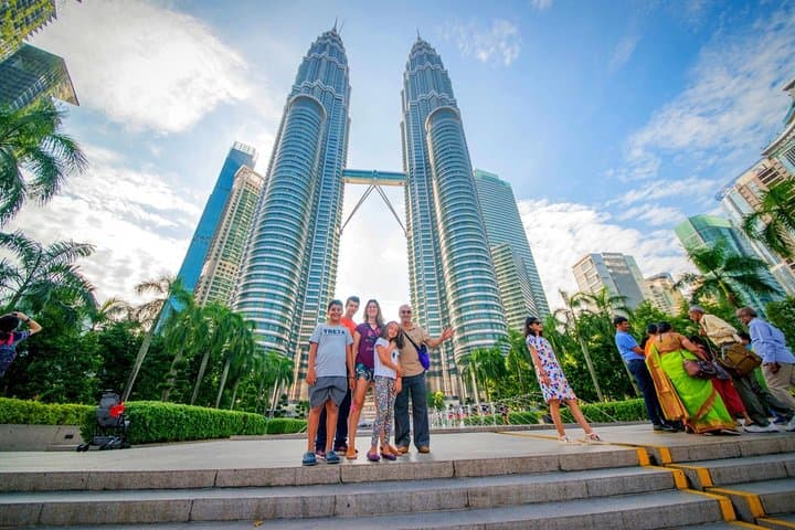 Cross-Border Day Trip: Kuala Lumpur & Malacca from Singapore