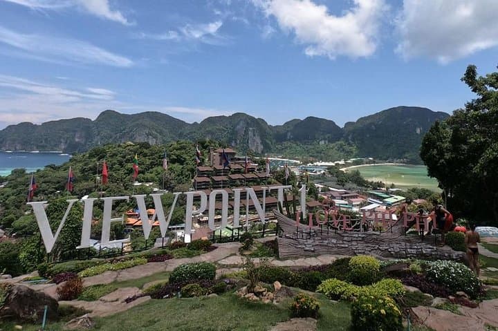 Phi Phi Islands Big Boat Snorkel Day Trip from Phuket photo 5