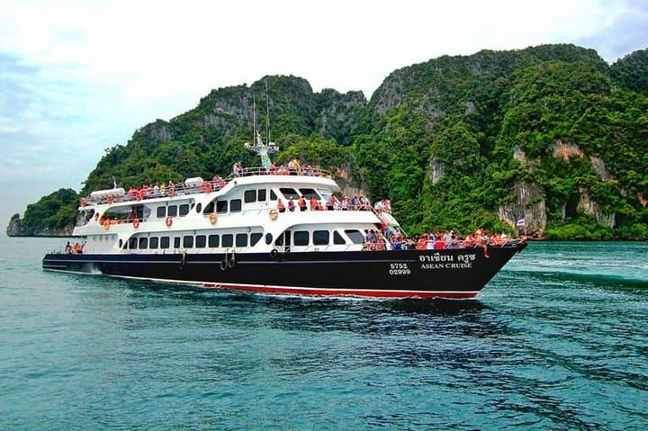 Phi Phi Islands Snorkeling Cruise — Maya Bay, Pileh Lagoon & Viking Cave