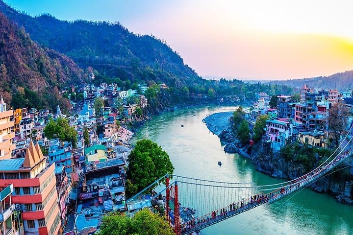 Rishikesh in 48 Hours: Ganges Ghats, Ashrams & Neer Garh Waterfall