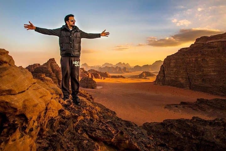 2-Hour Jeep Tour in Wadi Rum: Red Dunes, Khazali Canyon & Bedouin Tea photo 2