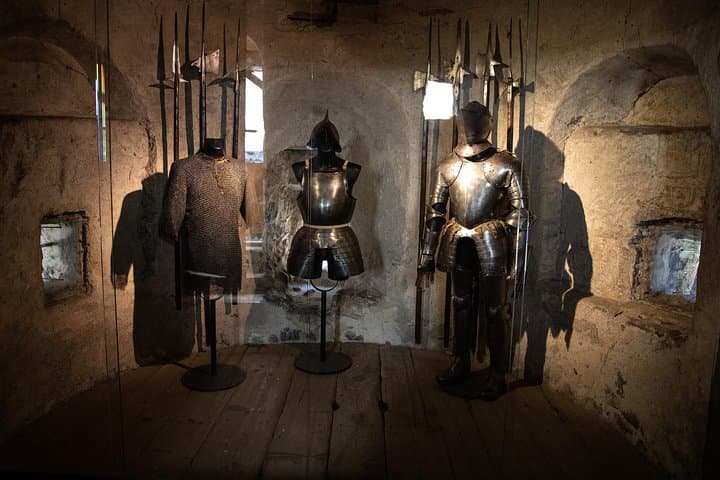 Chillon Castle Montreux: Visitor Guide & Entrance Ticket photo 2