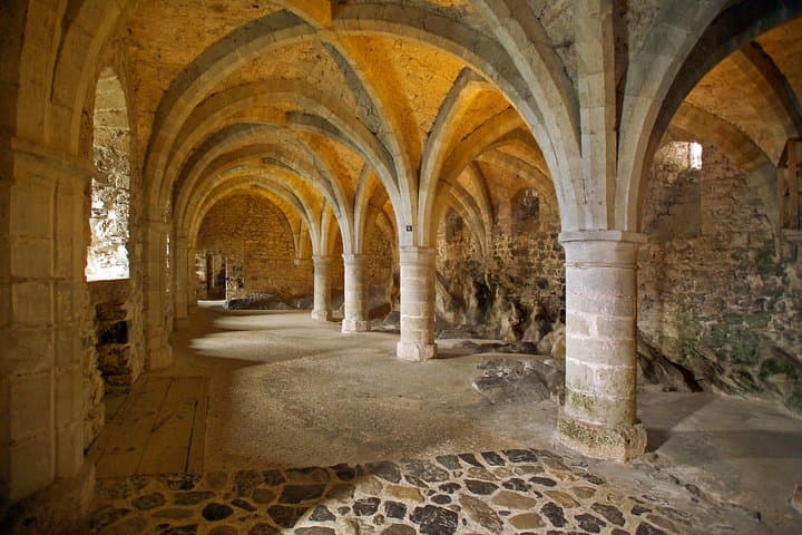 Chillon Castle Montreux: Visitor Guide & Entrance Ticket photo 6