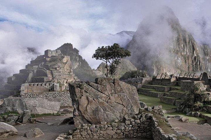 Two-Day Express to Machu Picchu: Train, Sunrise & Guided Visit photo 6