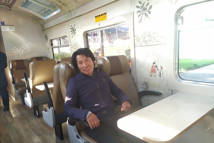 Machu Picchu & Huayna Picchu by Train: 2-Day Guide from Cusco photo 3