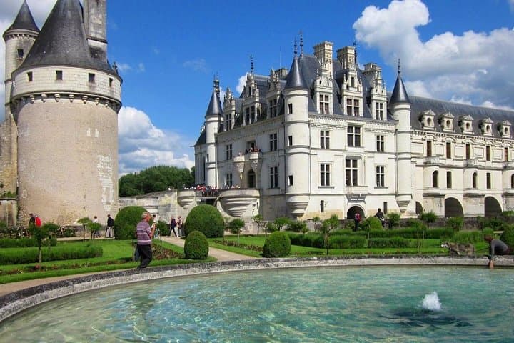 Private Loire Valley Day Trip from Paris: Chambord, Chenonceau & Amboise photo 4