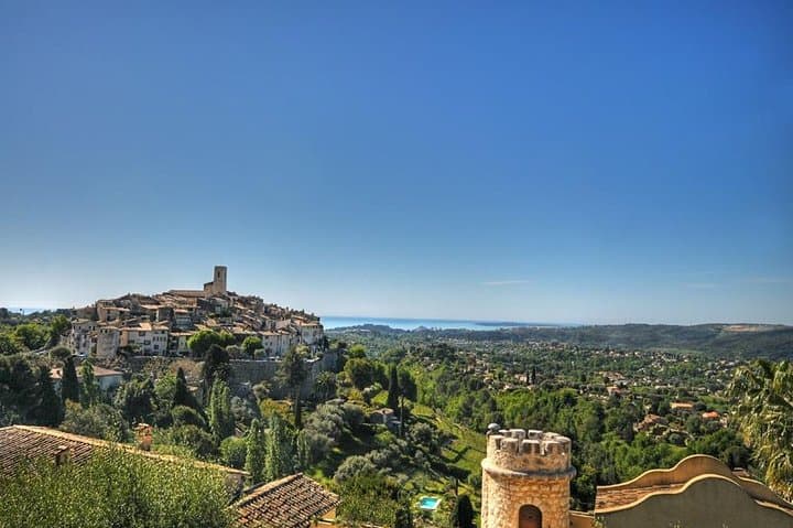 Private Provence Countryside Day Trip from Cannes — Grasse, Gourdon & Saint-Paul-de-Vence photo 6