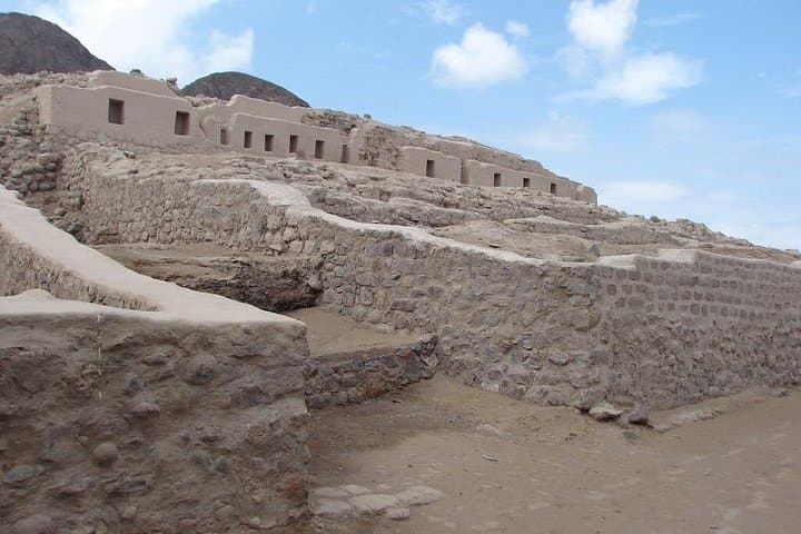 Morning Running Tour in Nazca to Paredones: 3 km Archaeological Route photo 4