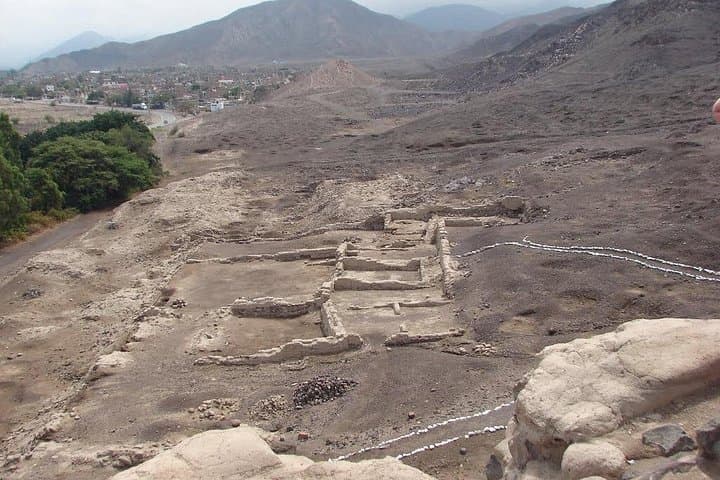 Morning Running Tour in Nazca to Paredones: 3 km Archaeological Route photo 2