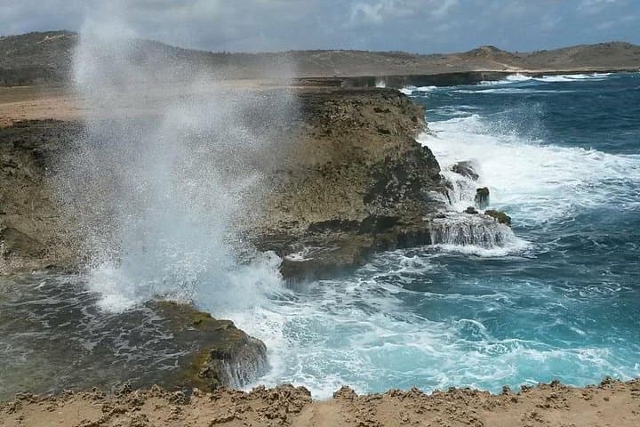 German-Speaking Jeep Tour of Aruba: Arikok, Caves & Hidden Beaches photo 4