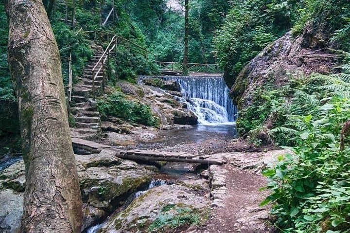 Ferriere's Path: Challenging Trek Through Valle delle Ferriere on the Amalfi Coast photo 3