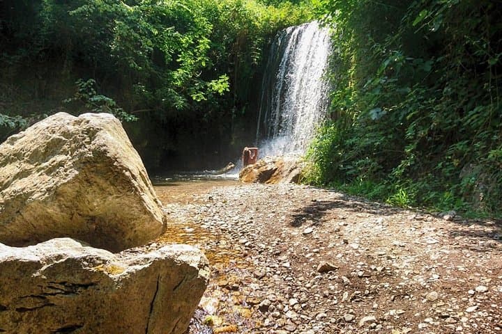 Ferriere's Path: Challenging Trek Through Valle delle Ferriere on the Amalfi Coast photo 5