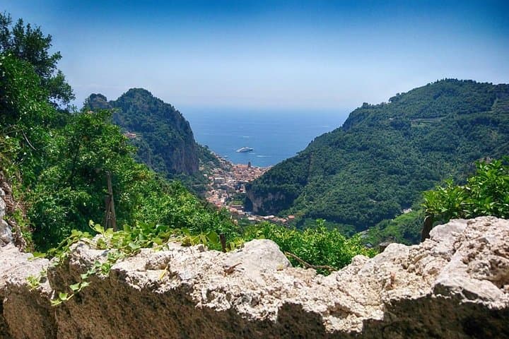 Ferriere's Path: Challenging Trek Through Valle delle Ferriere on the Amalfi Coast