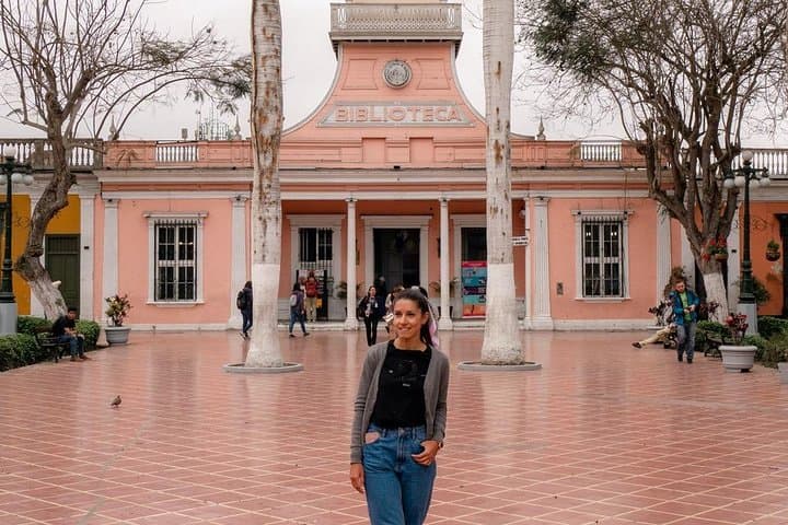 Private Customized Lima City Tour: Historic Center, Barranco & Huaca Pucllana photo 2