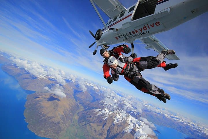 Skydive Queenstown: Tandem Jump Over Lake Wakatipu & The Remarkables photo 3