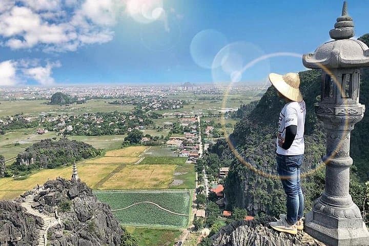 Ninh Binh Full-Day: Hoa Lu, Trang An Boat Cruise & Mua Cave Viewpoint photo 4