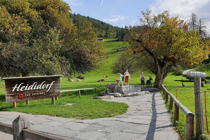 Private Zurich Day Trip to Vaduz & Heidiland: Castles, Roses & Alpine Villages photo 6
