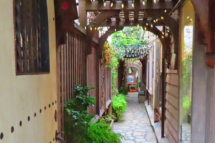 Explore Downtown Carmel-by-the-Sea: Self-Guided Audio Walking Tour photo 3