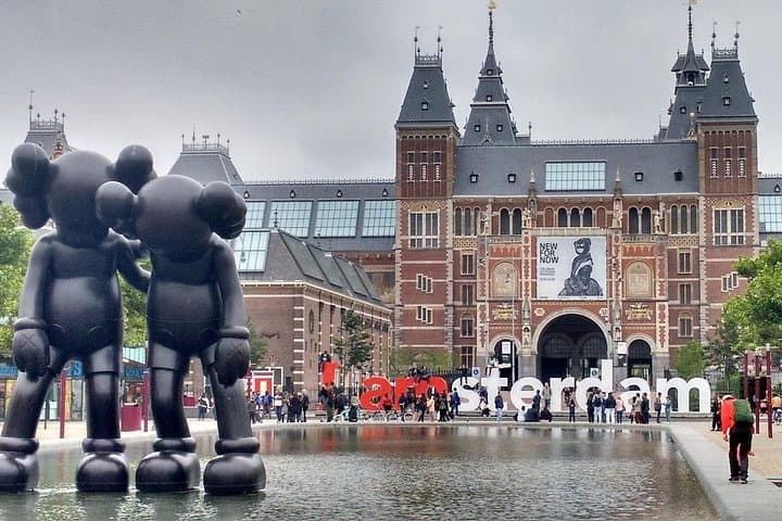 Private Half-Day Amsterdam Sightseeing Tour: Canals, Markets & Museums photo 2