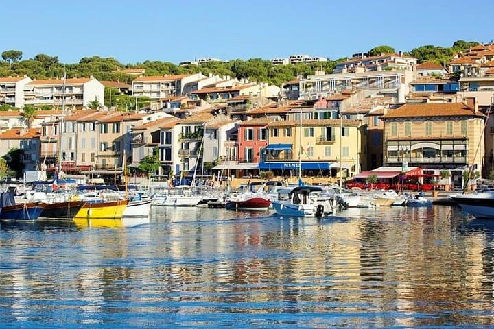 Cassis in 4 Hours: Cliffs, Calanques & Coastal Strolls photo 3