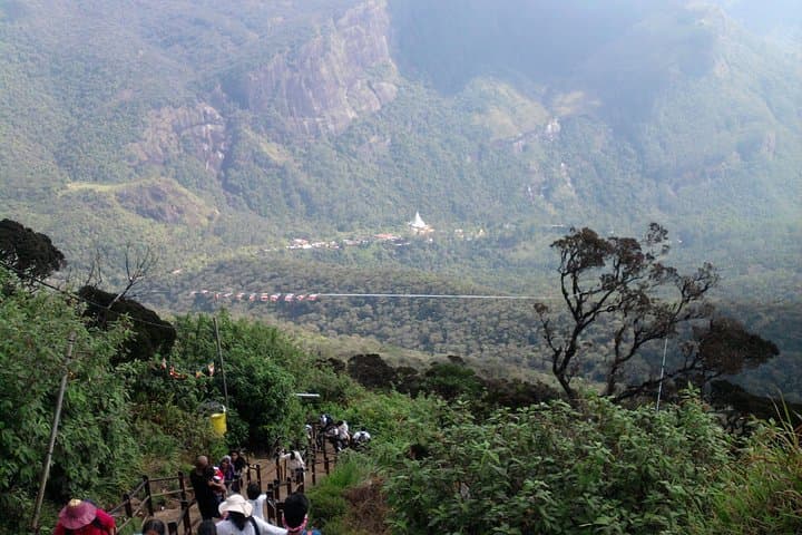 Adam's Peak Sunrise Hike from Bentota, Beruwala & Kalutara photo 6