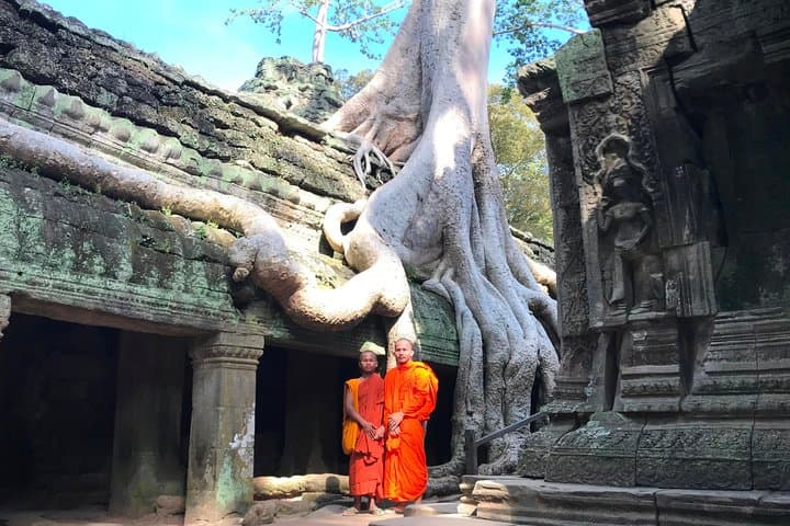 Angkor Wat Sunrise Tour: Angkor Thom, Bayon & Ta Prohm Private Tour photo 6