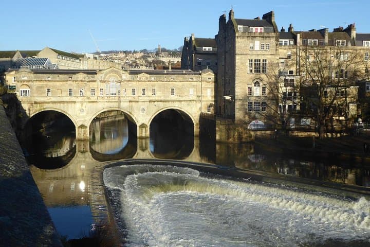 Discover Bath and Fly a Hawk: Day Trip from Bristol photo 6