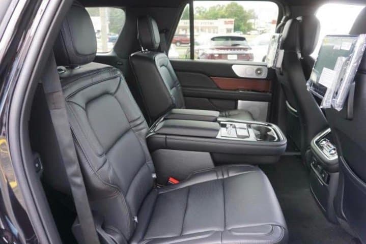 Private New Orleans Airport SUV Transfer — MSY to City Hotels photo 2