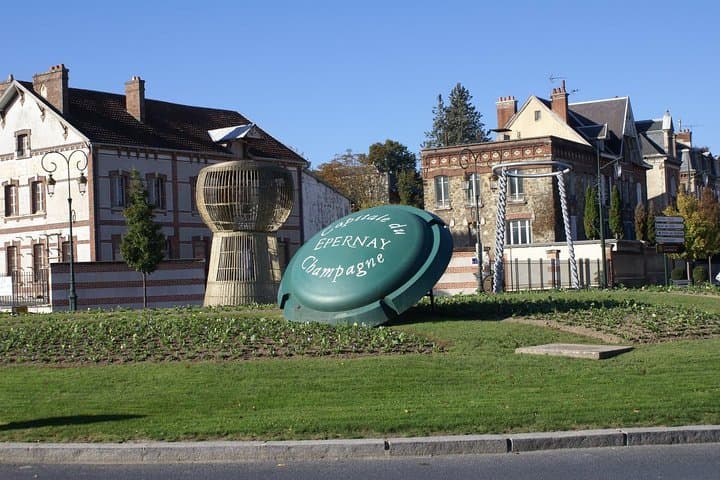Private Champagne Transfer: Épernay & Reims Day Trip from Paris
