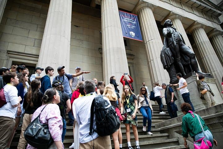 NYC Highlights Private Tour: Foot & Subway Guided Experience photo 2