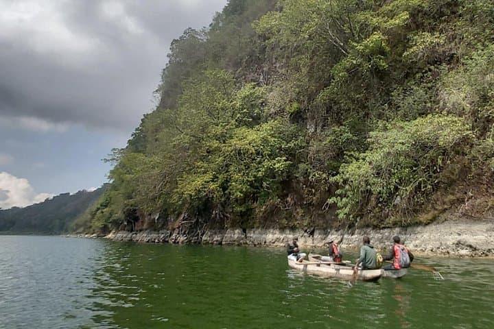 Twin Lakes Jungle Trek & Canoe: Buyan and Tamblingan Day Adventure photo 6
