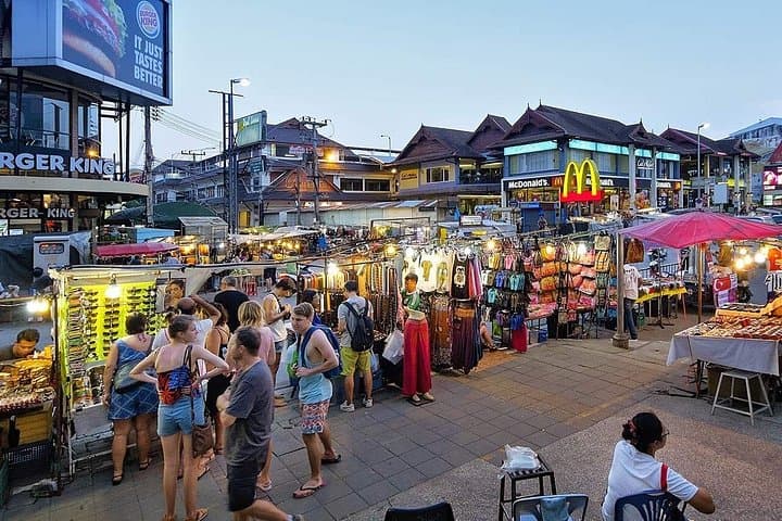 Chiang Rai After Dark: Tuk-Tuk Night Lights & Street Food Tour
