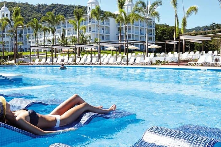 Liberia Airport to Riu Guanacaste Private Transfer — Stress-Free Door-to-Door Ride to Papagayo Resorts photo 6