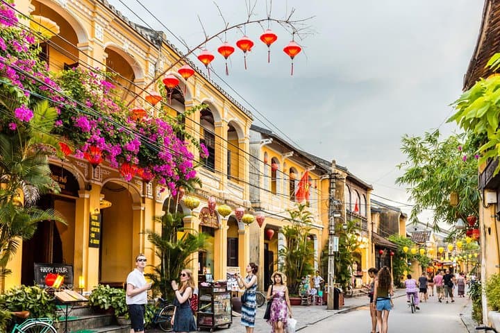 Deep Insight Vietnam: 18-Day Cultural and Adventure Journey from Hanoi to Saigon